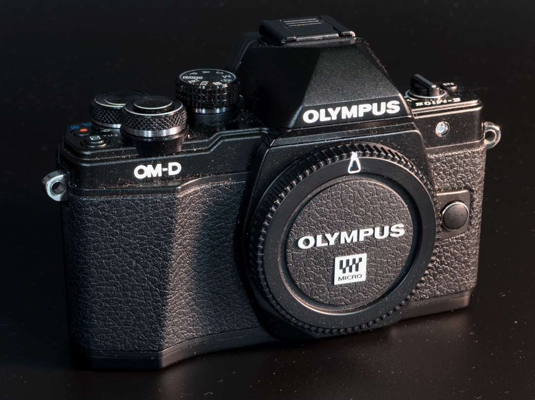 Olympus OM-D E-M10II